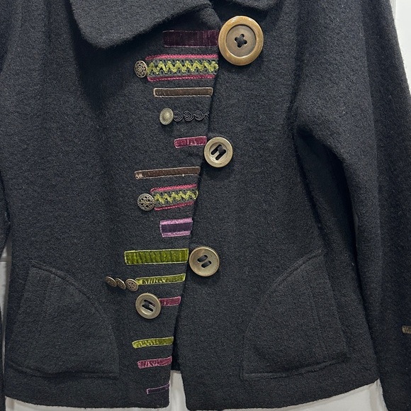 Carson Black Wool Swing Jacket with Decorative Buttons Appliquéd Fabric - Size M - Picture 3 of 16